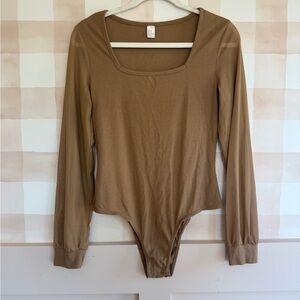 Ribbed Long Sleeve Scoop Neck Bodysuit - Camel